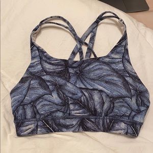 Lululemon sports bra sz 4